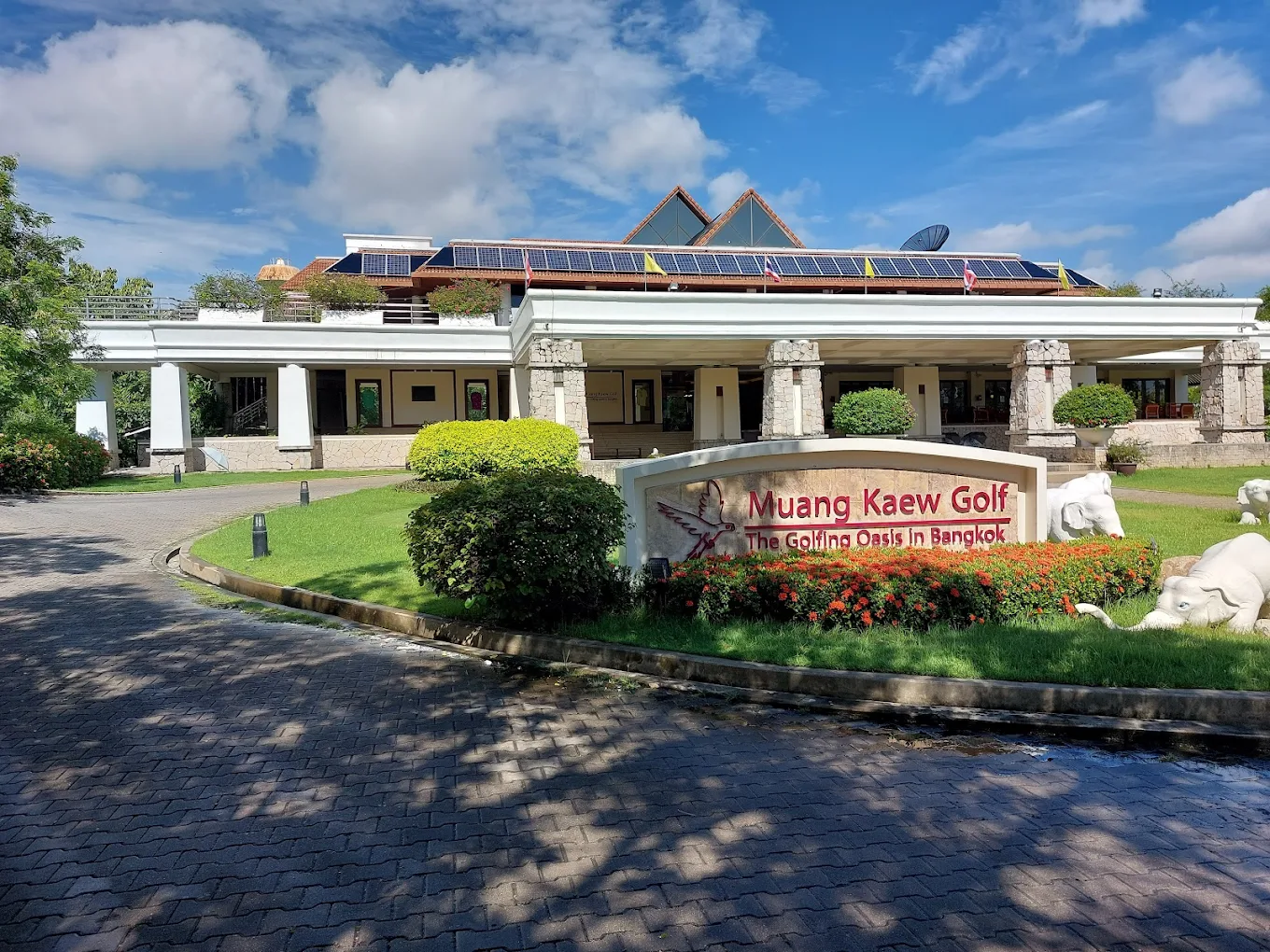 Muang Kaew Golf Course Bangkok - Green surélevé