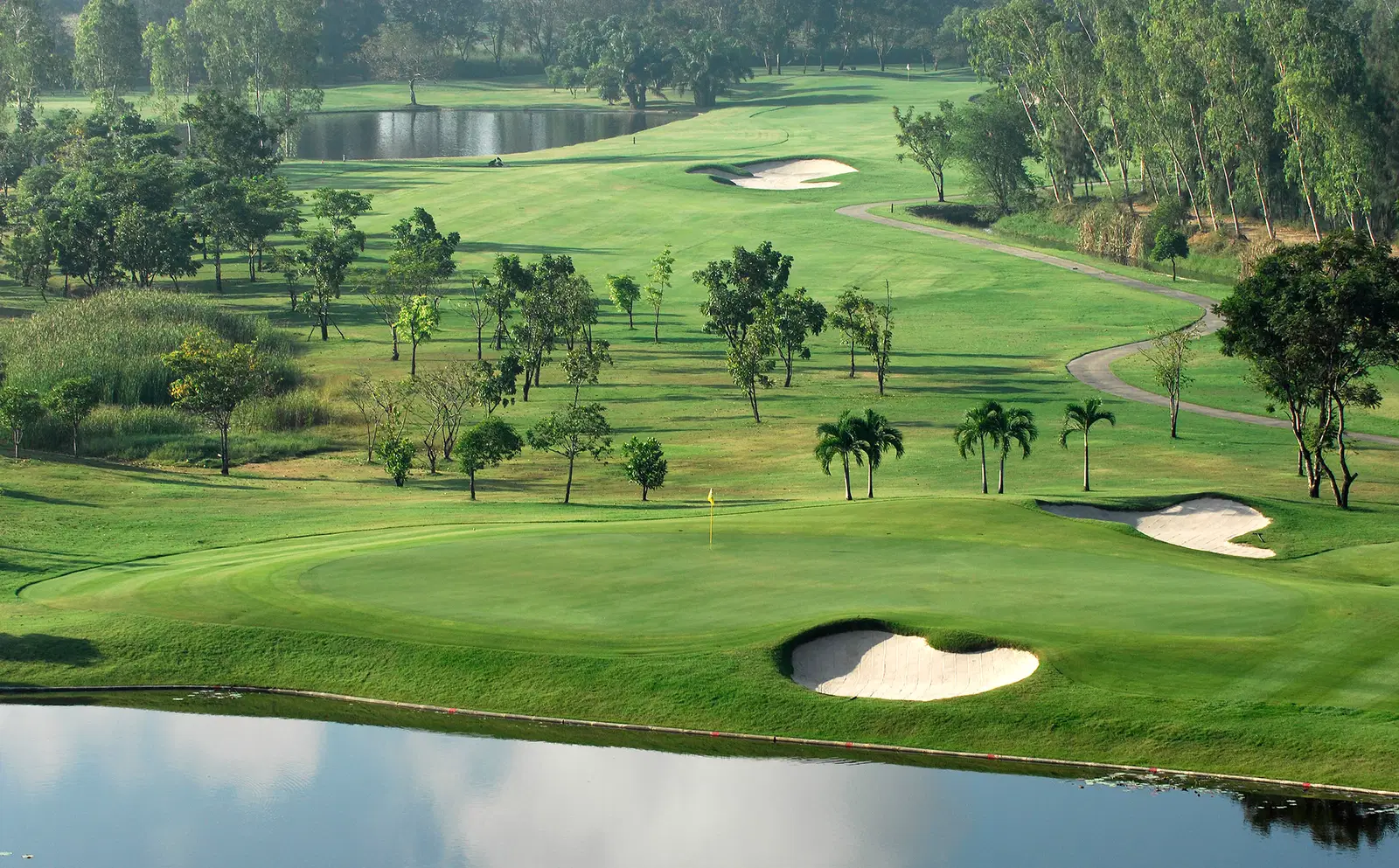 Muang Kaew Golf Course Bangkok - Bunkers profonds