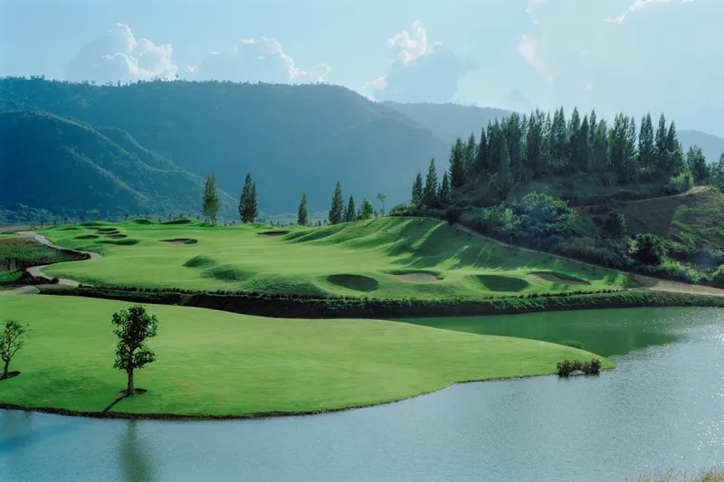 Toscana Valley Golf Club - Tour de Pise et jungle